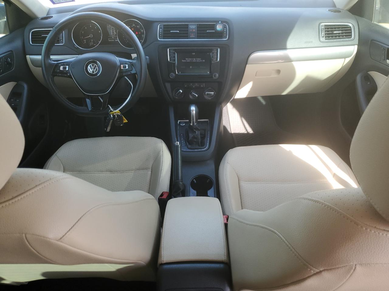 2018 Volkswagen Jetta - Image 8