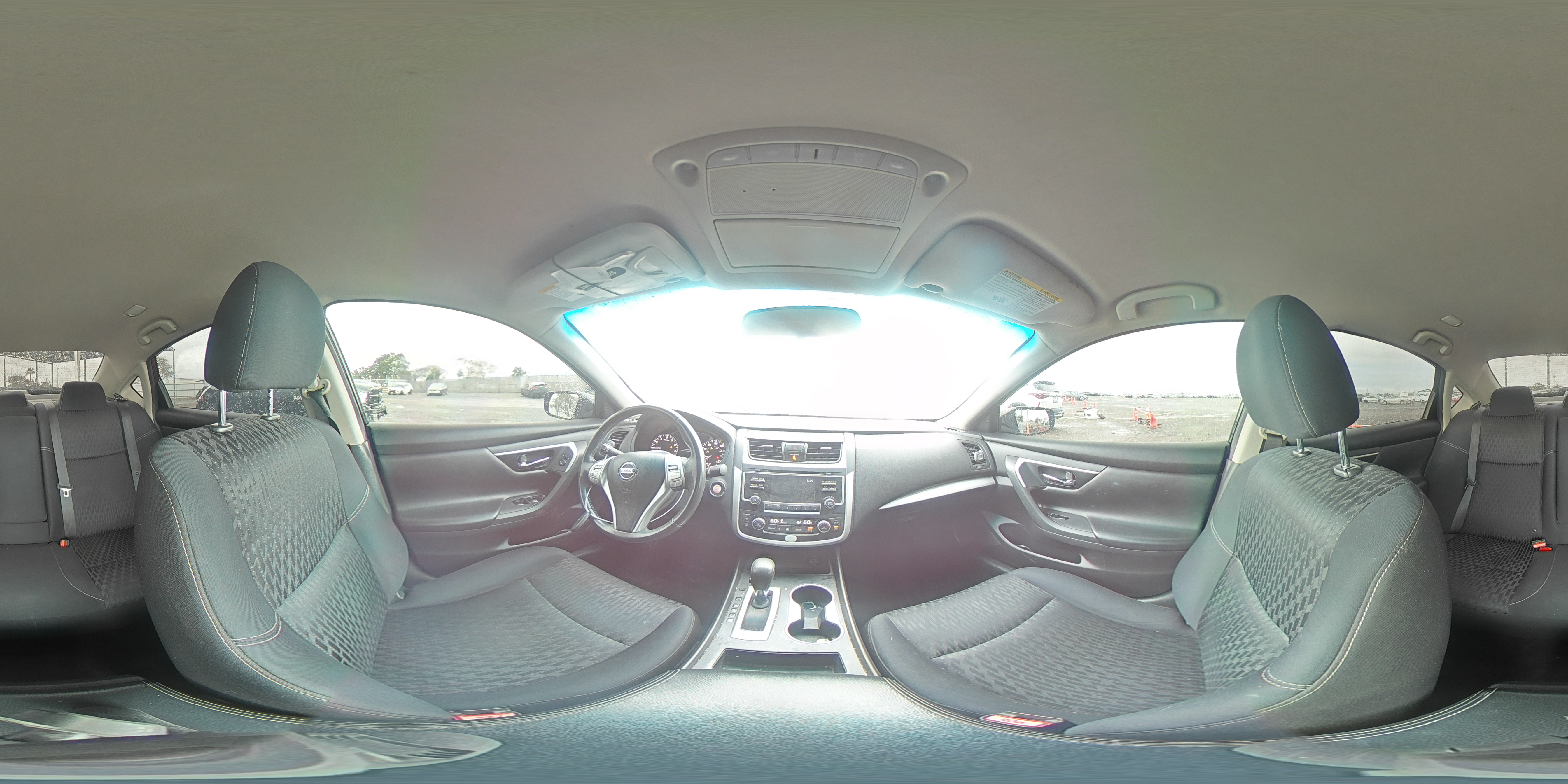 2017 Nissan Altima - Image 13