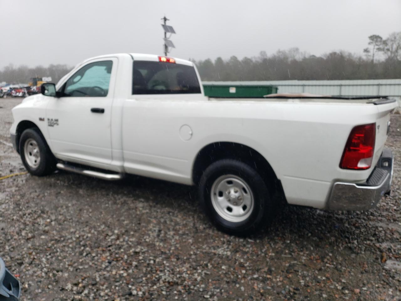 2019 RAM 1500 - Image 2