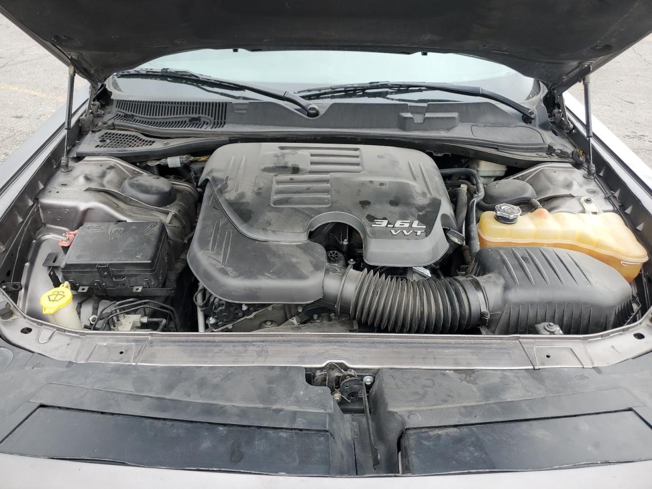 2015 Dodge Challenger - Image 13