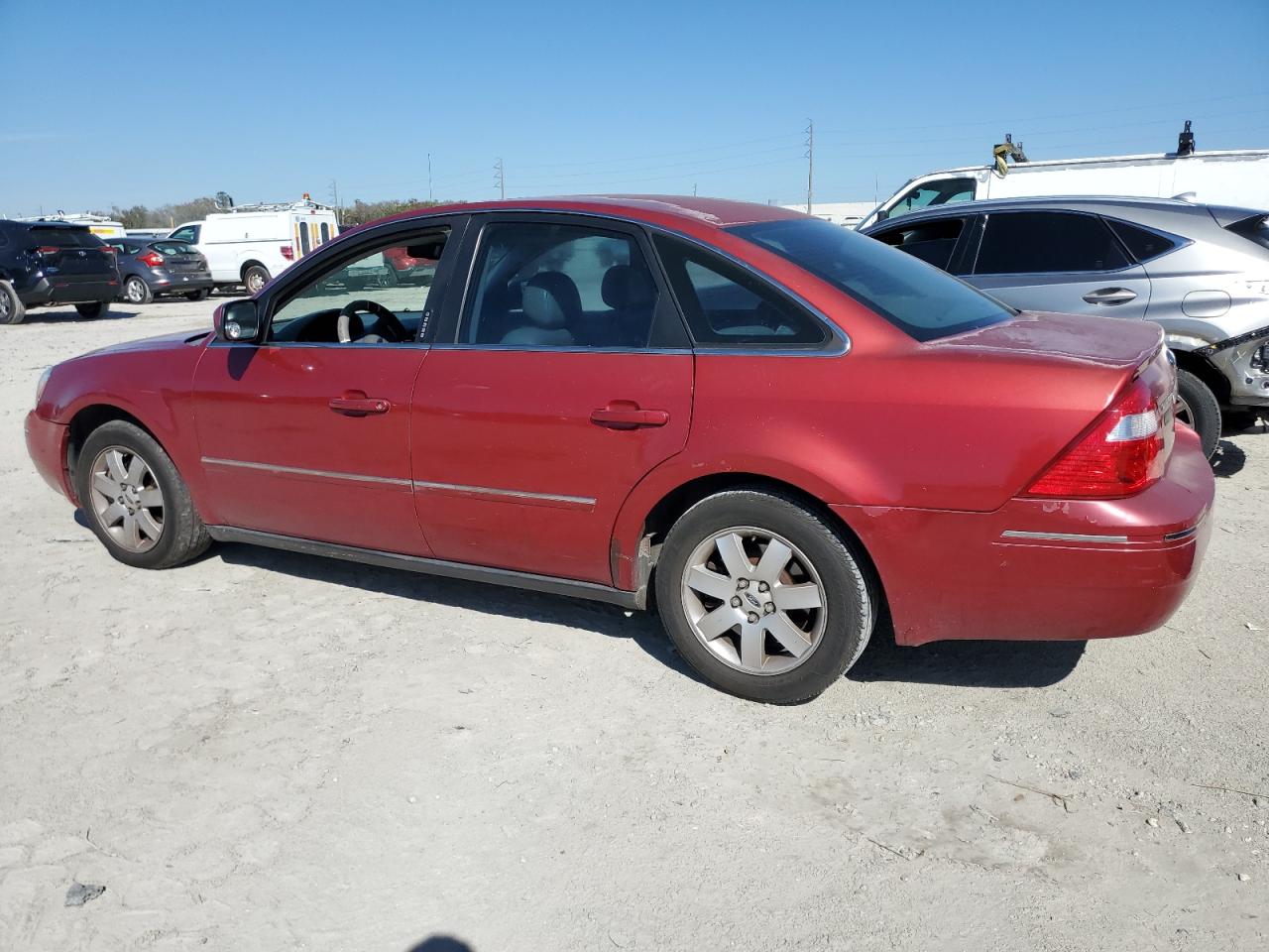 2006 Ford Five Hundred - Image 2