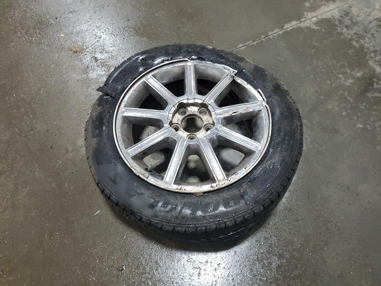 2010 Chrysler 300 - Image 12