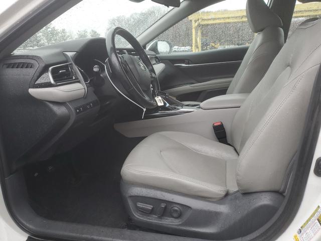  TOYOTA CAMRY 2019 Biały