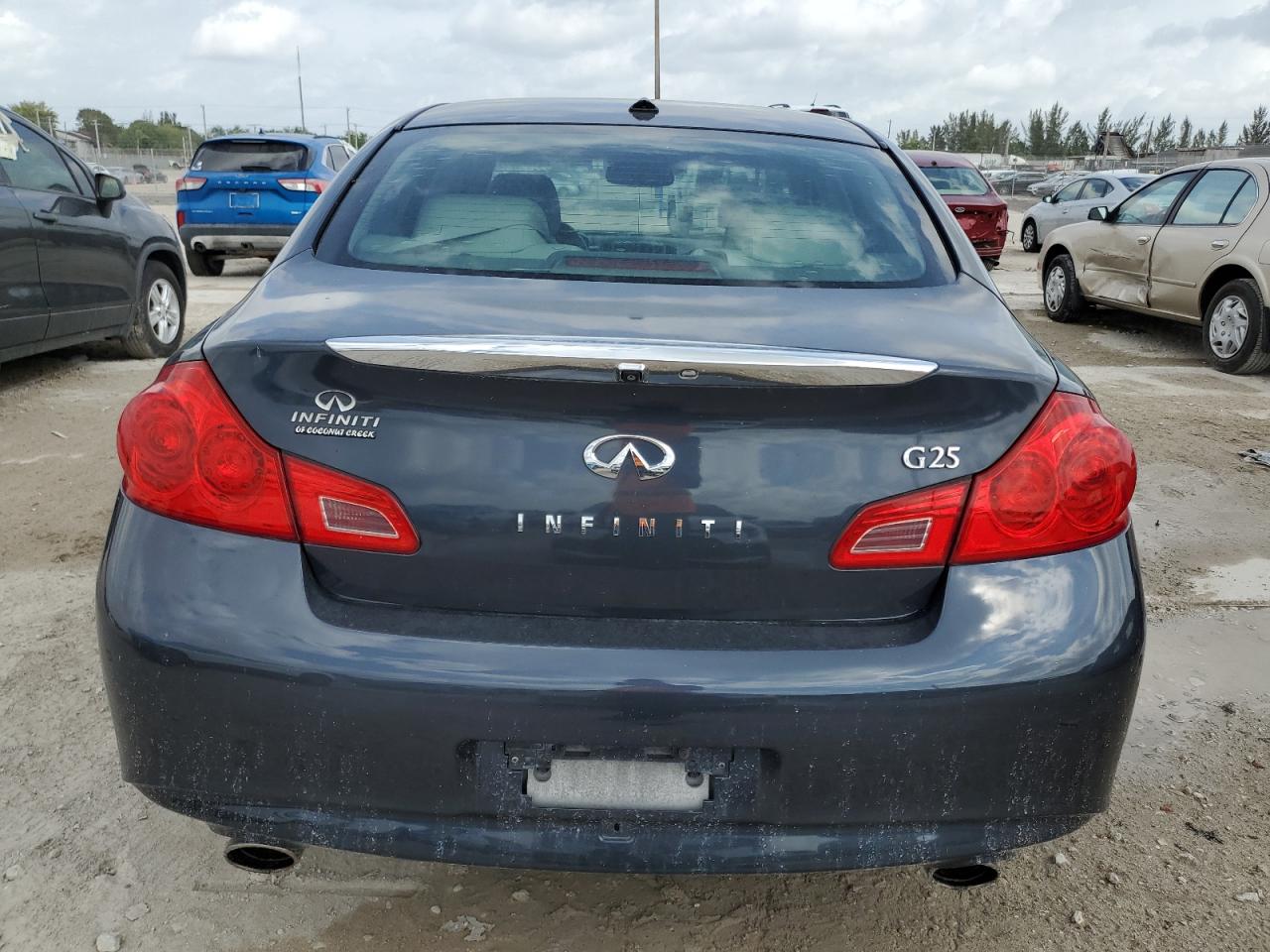 2011 Infiniti G - Image 6