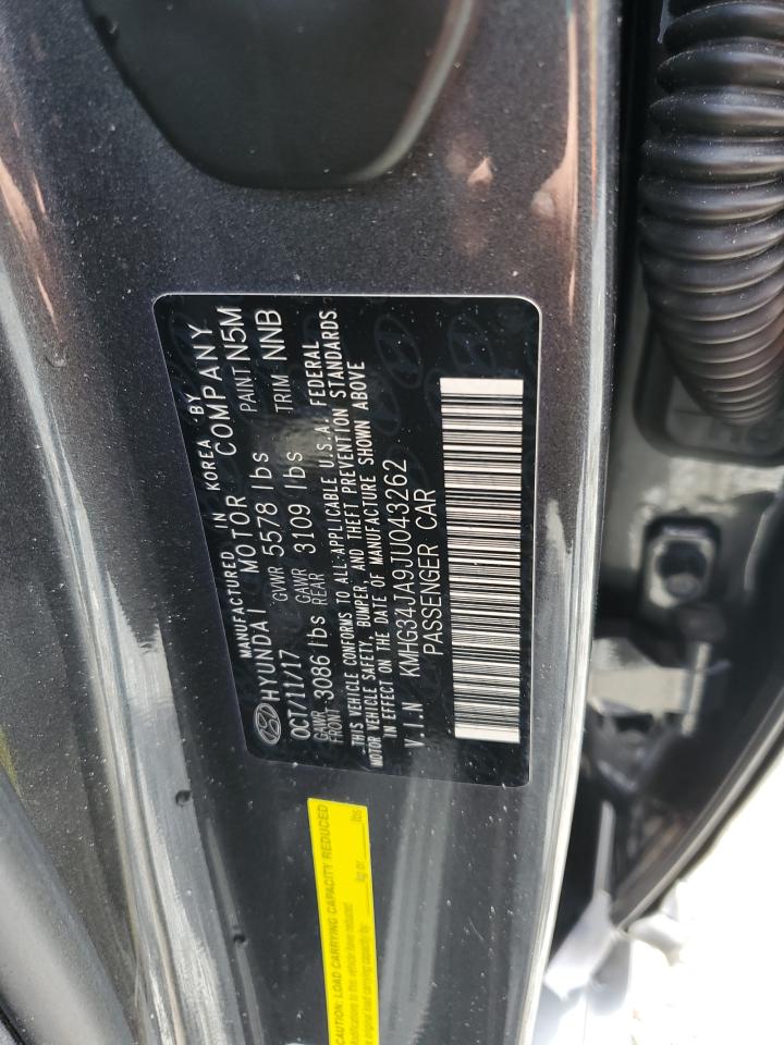 2018 Genesis G90 - Image 12