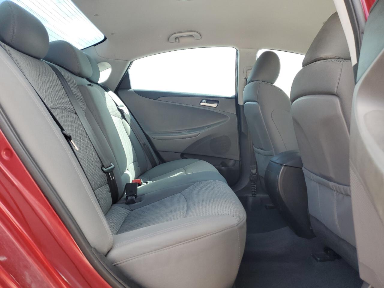 2014 Hyundai Sonata - Image 10