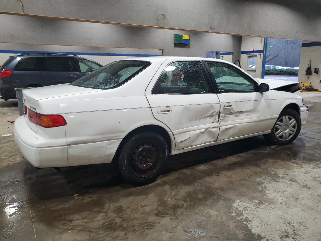 2001 Toyota Camry - Image 3