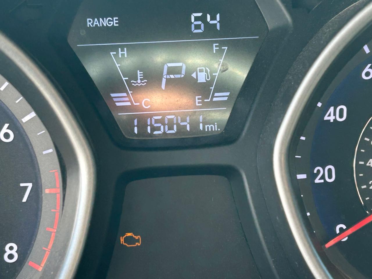 2016 Hyundai Elantra - Image 8