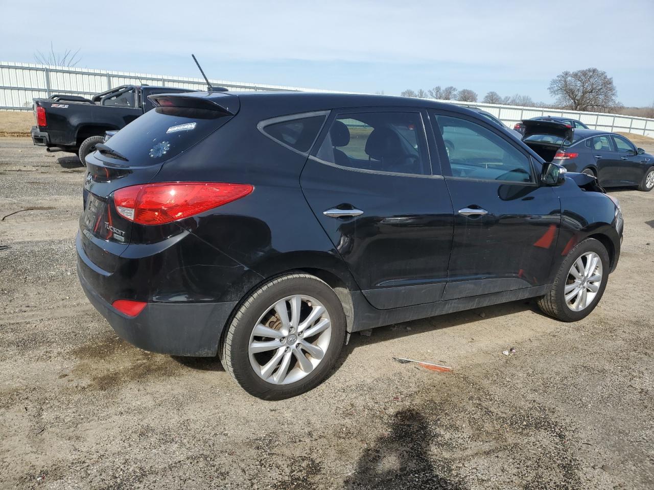 2011 Hyundai Tucson - Image 3