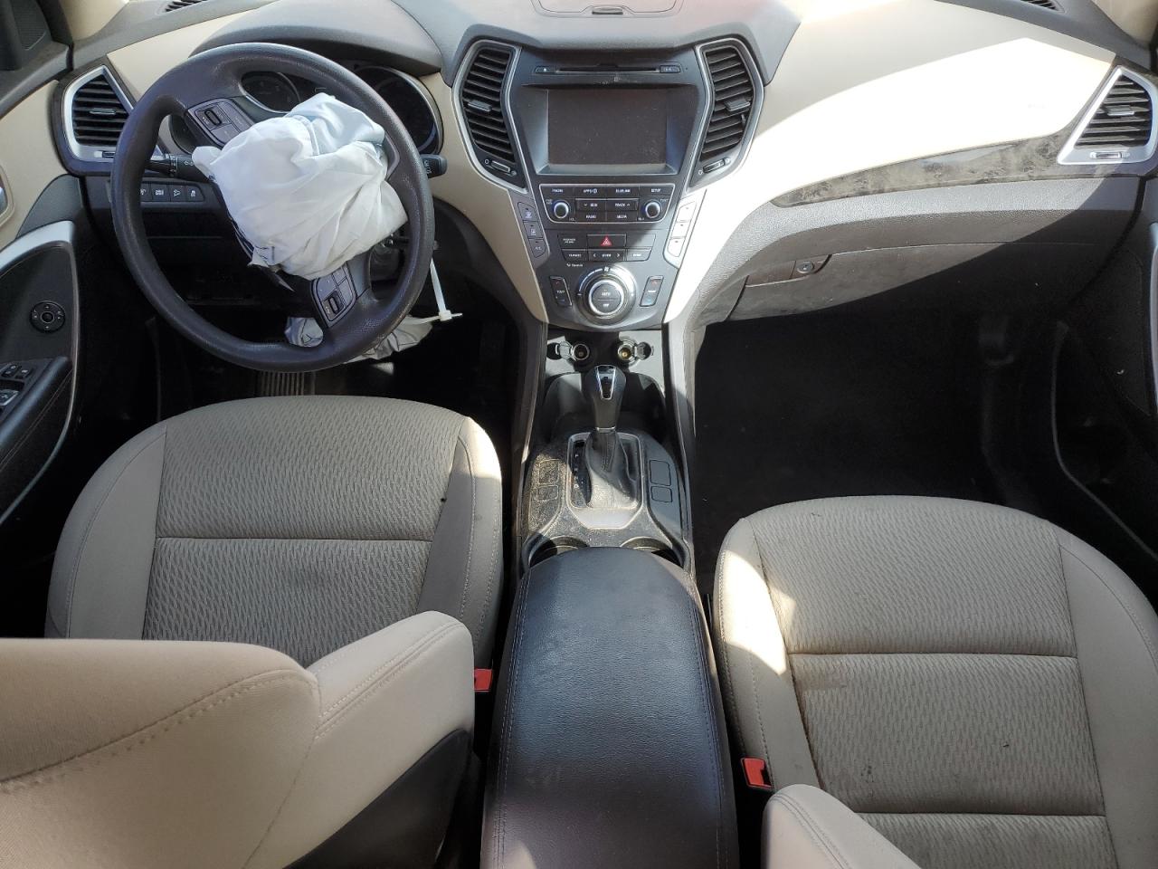 2017 Hyundai Santa Fe - Image 8