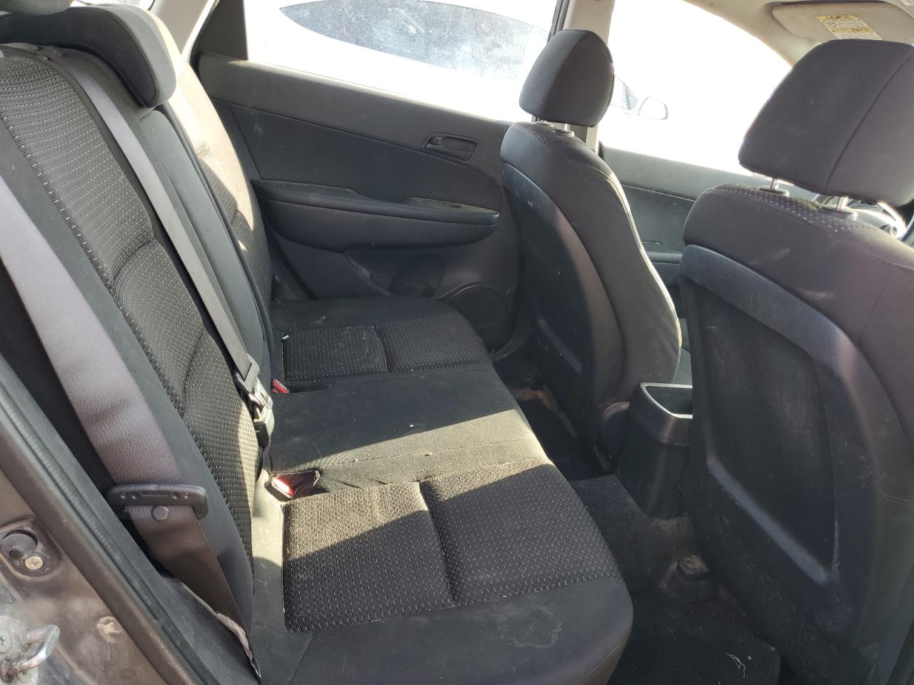 2009 Hyundai Elantra - Image 10