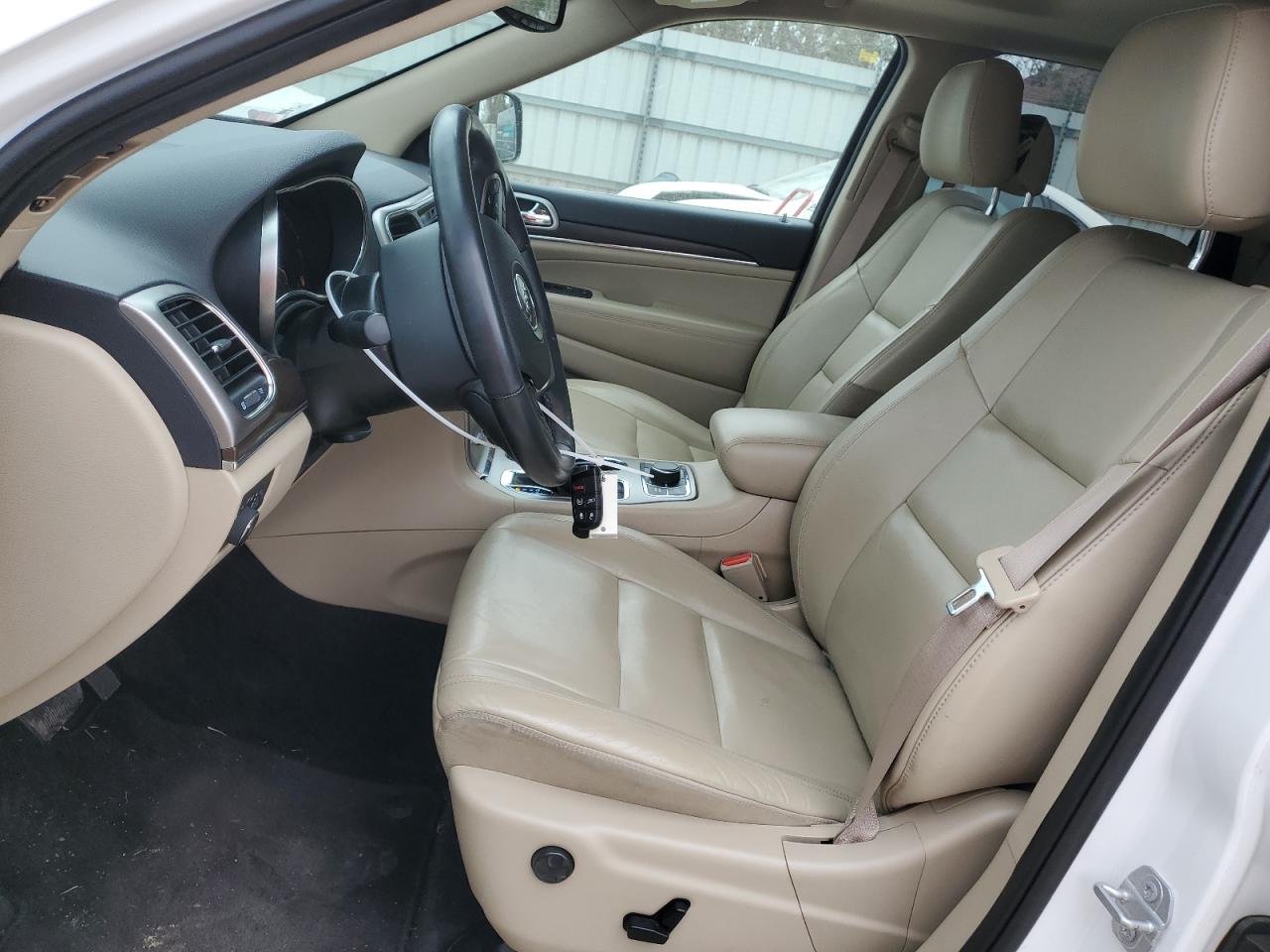 2018 Jeep Grand Cherokee - Image 7