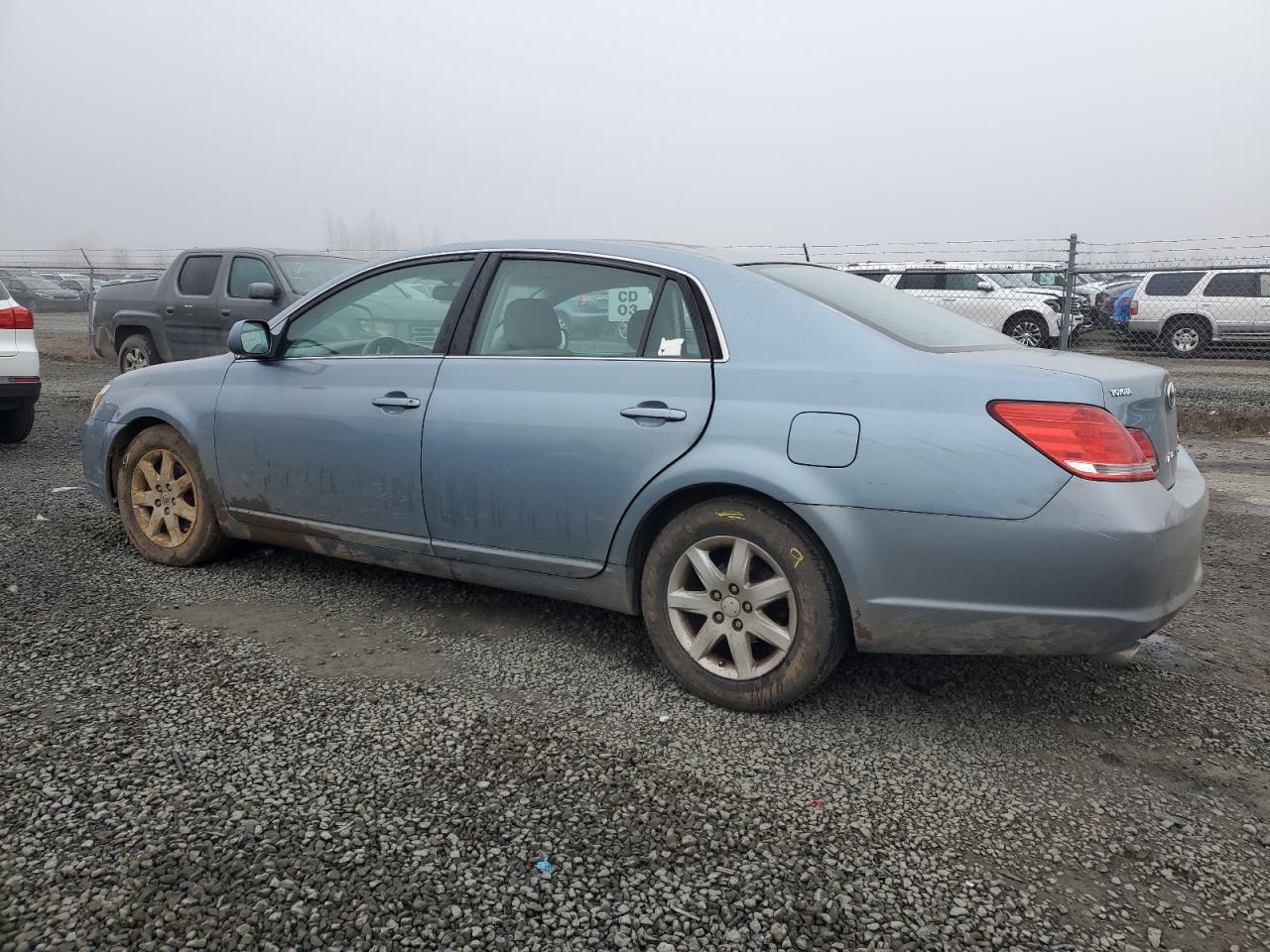 2006 Toyota Avalon - Image 2