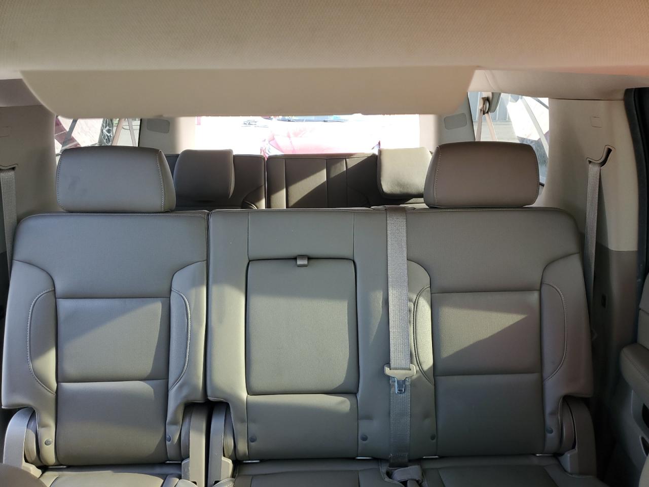 2016 GMC Yukon - Image 10