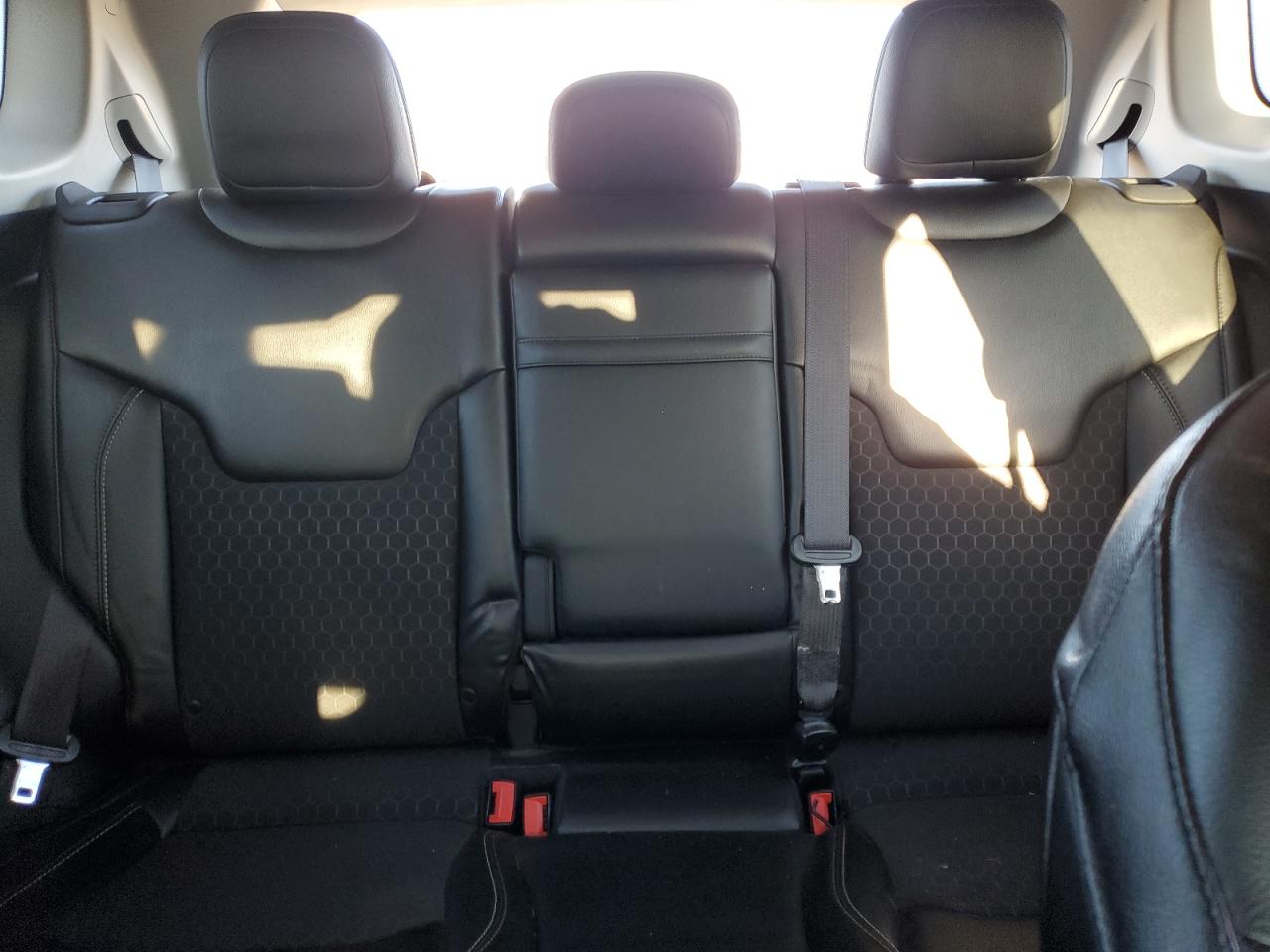 2018 Jeep Compass - Image 10