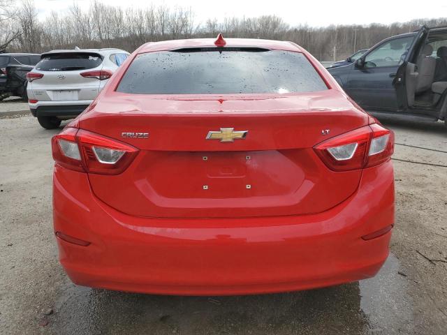  CHEVROLET CRUZE 2017 Czerwony