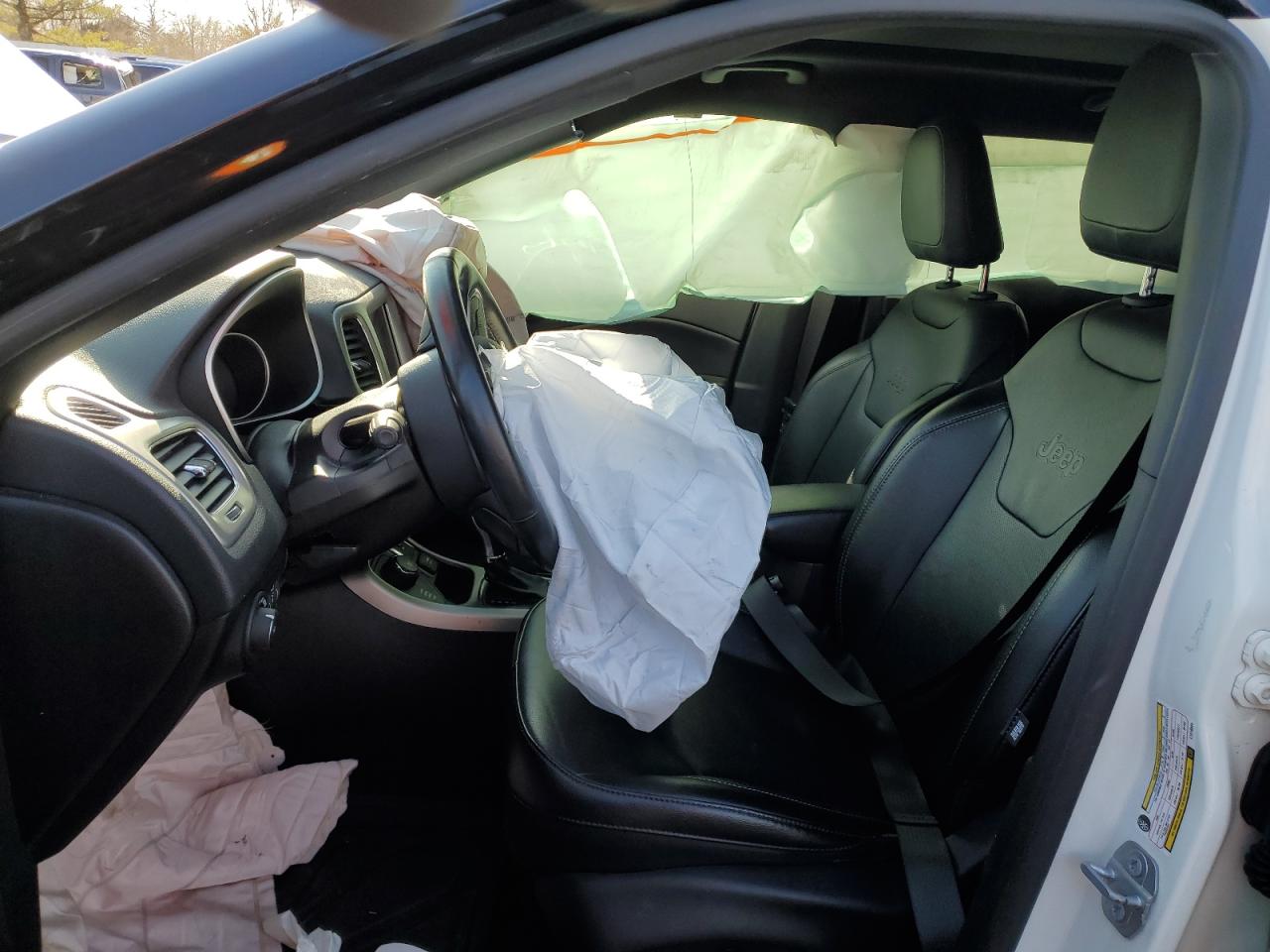 2020 Jeep Compass - Image 7