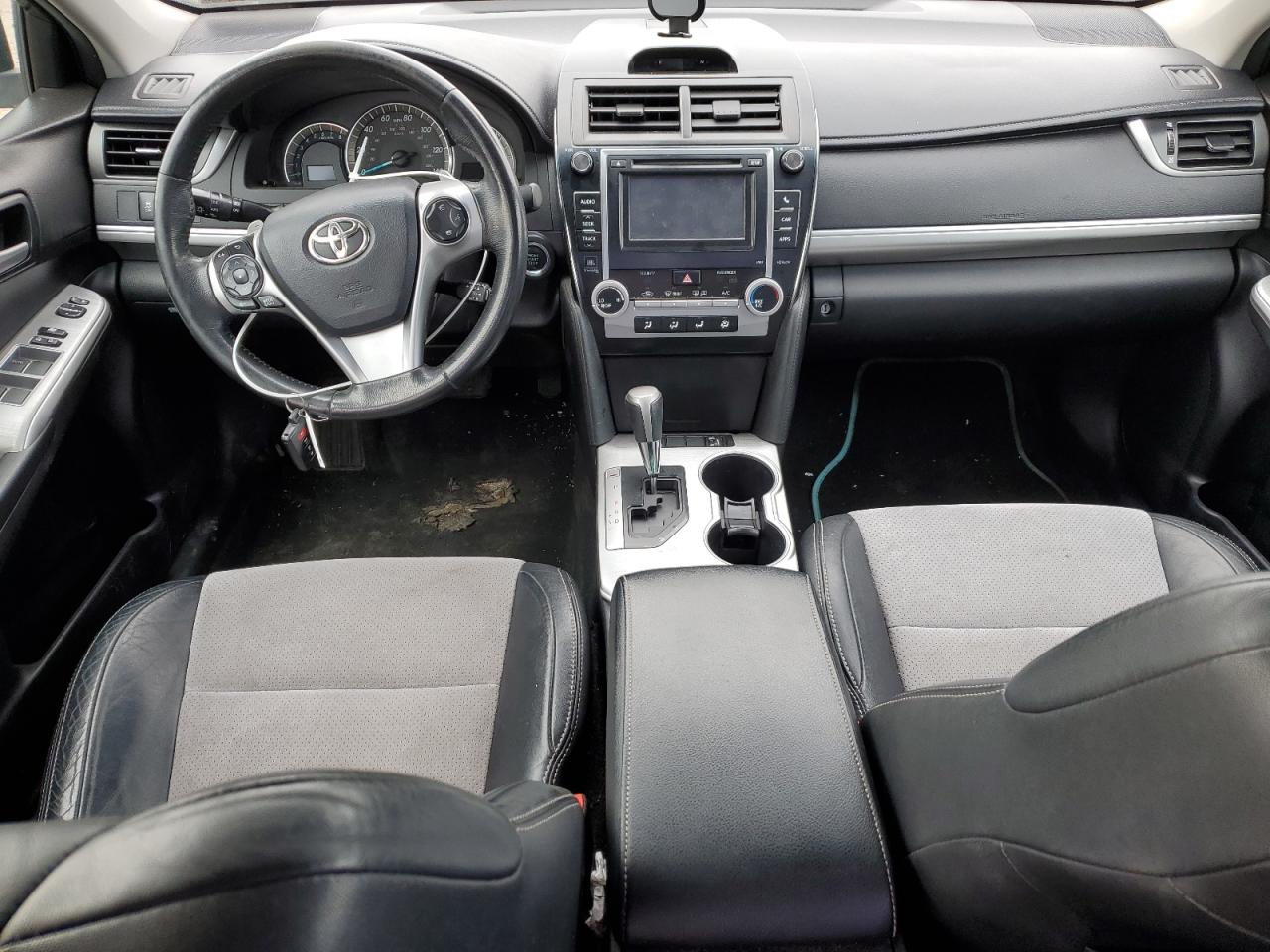 2012 Toyota Camry - Image 8