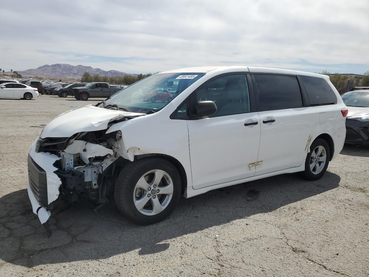 2020 Toyota Sienna L იყიდება Las Vegas-ში, NV - Front End