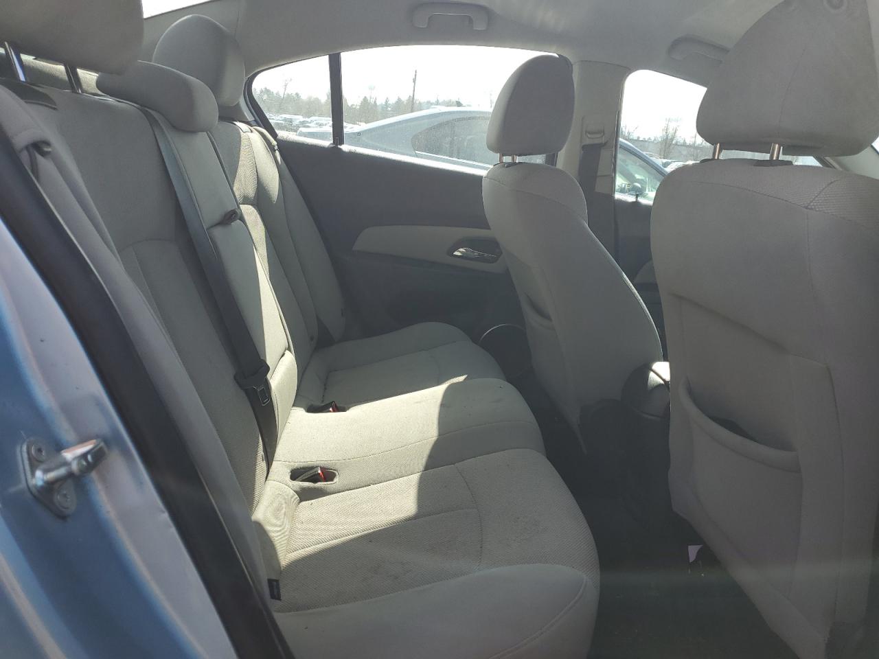 2011 Chevrolet Cruze - Image 10