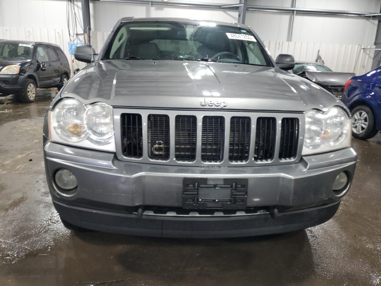 2007 Jeep Grand Cherokee - Image 5
