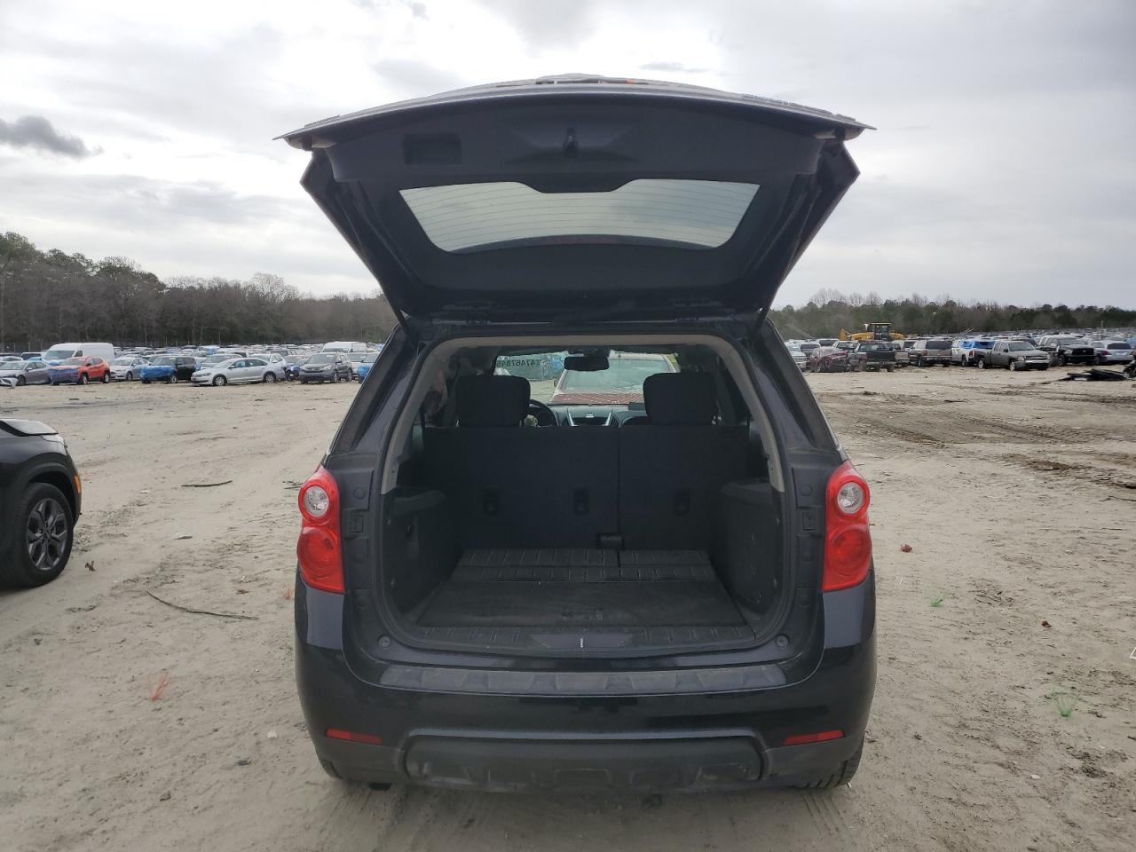 2011 Chevrolet Equinox - Image 6