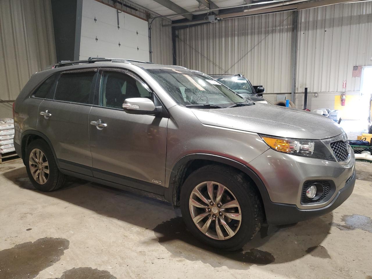2011 Kia Sorento - Image 4