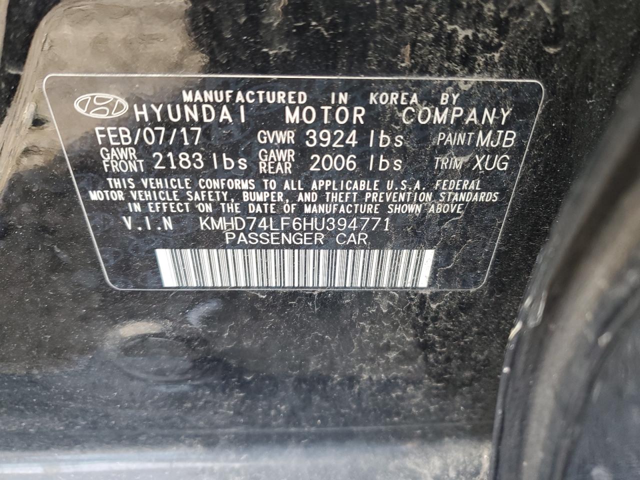 2017 Hyundai Elantra - Image 12