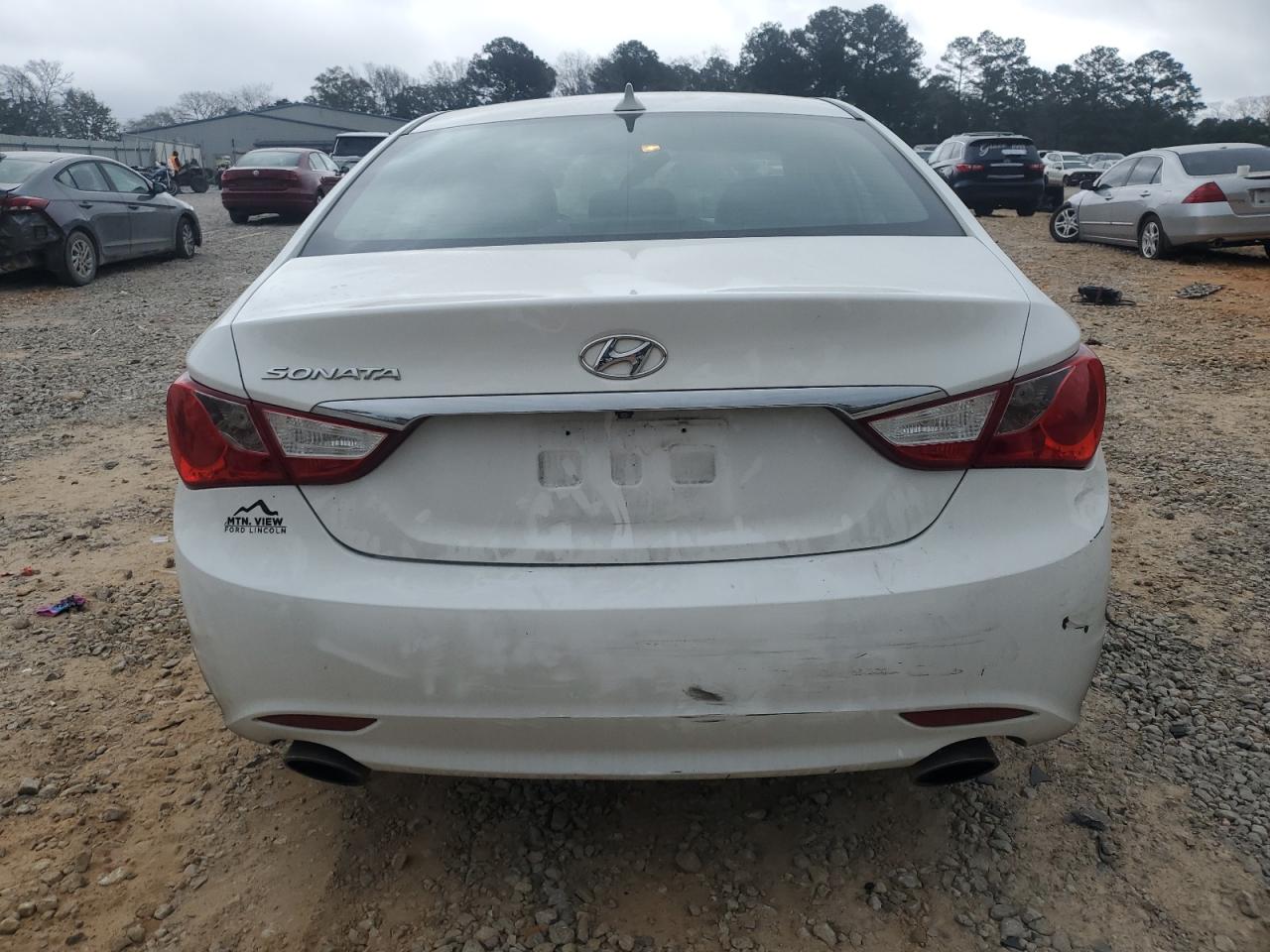 2012 Hyundai Sonata - Image 6