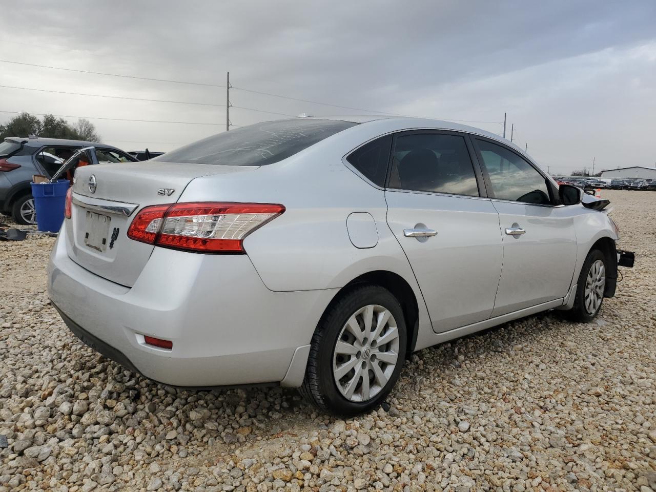2015 Nissan Sentra - Image 3