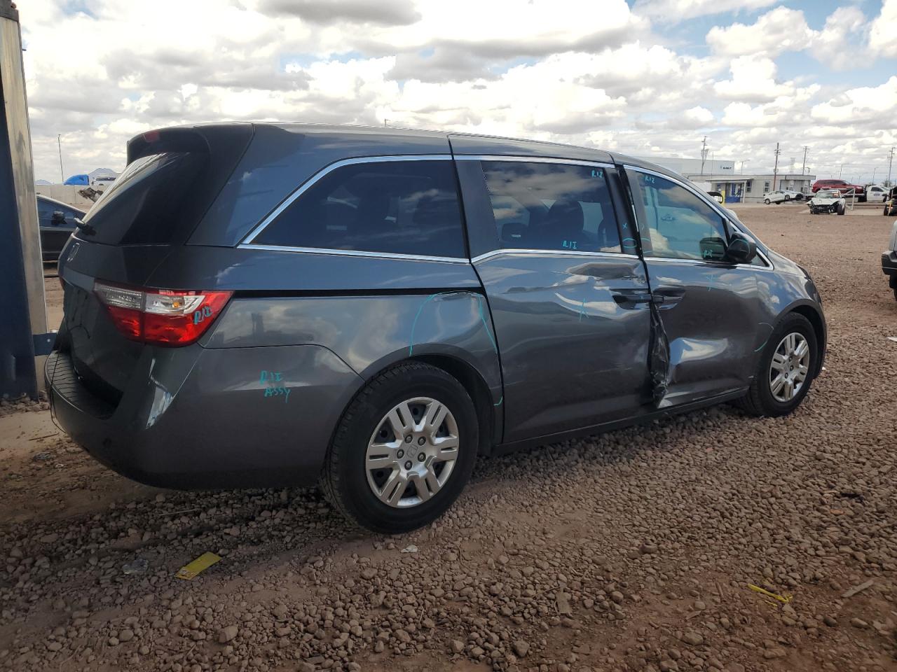 2012 Honda Odyssey - Image 3