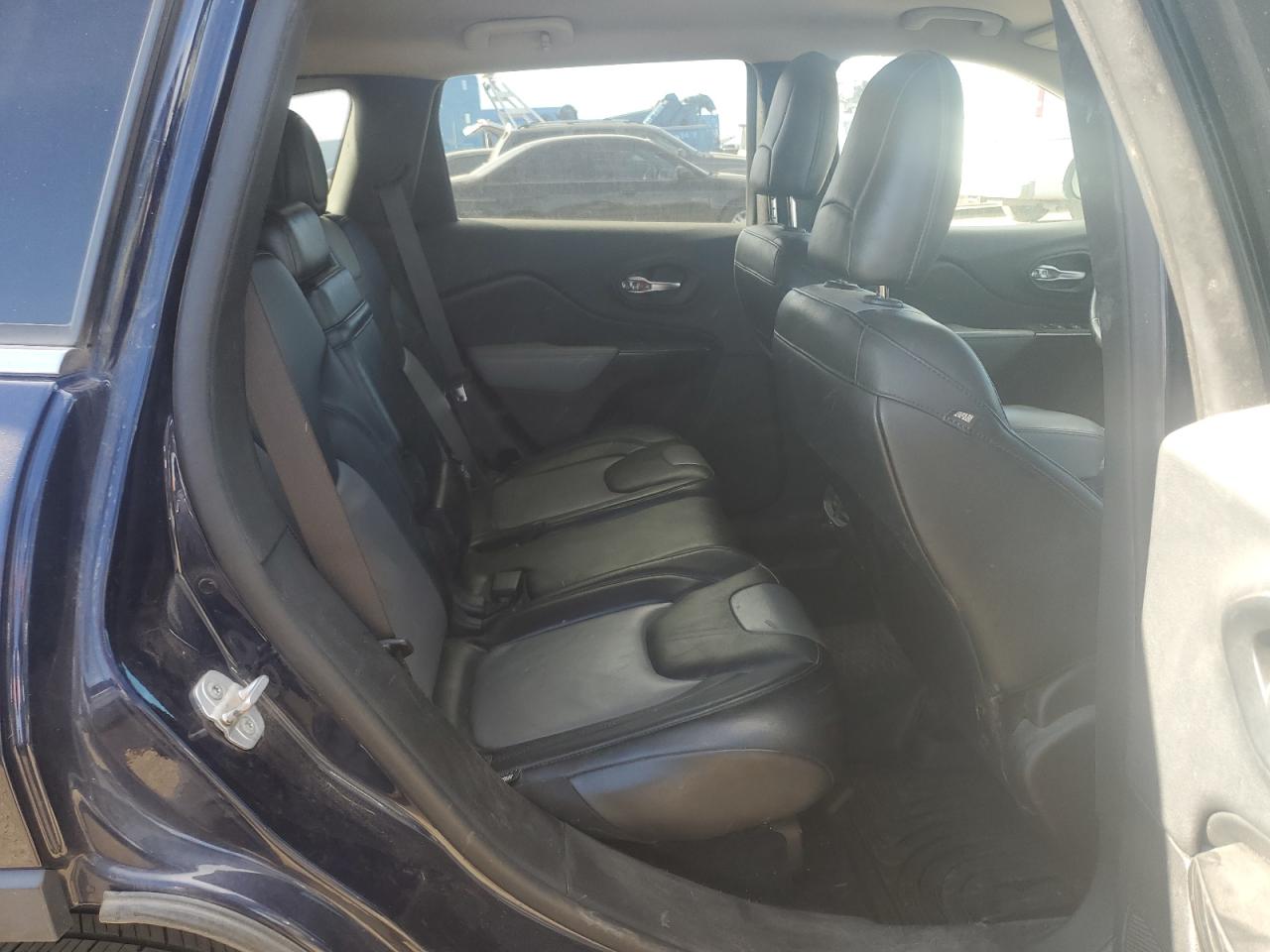 2014 Jeep Grand Cherokee - Image 11
