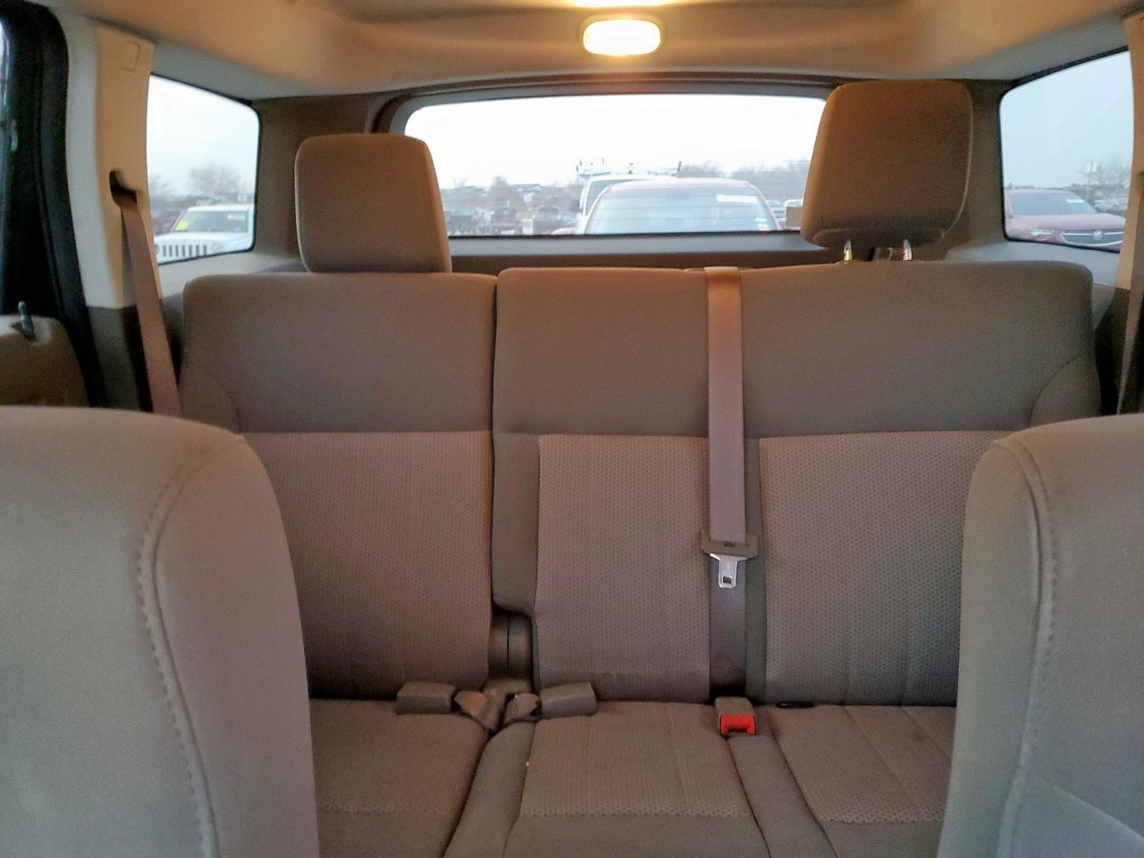 2010 Dodge Nitro - Image 10