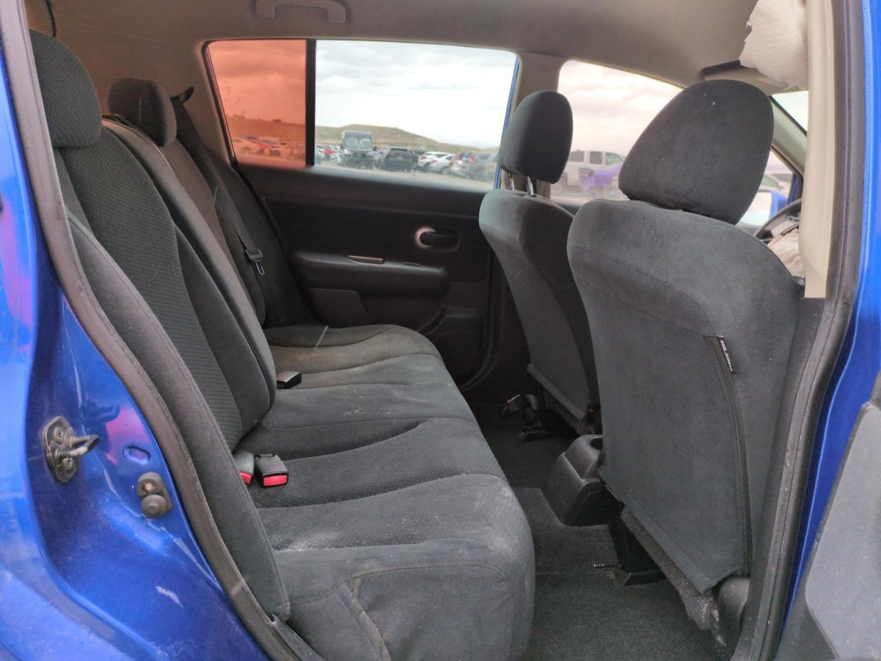 2010 Nissan Versa - Image 10