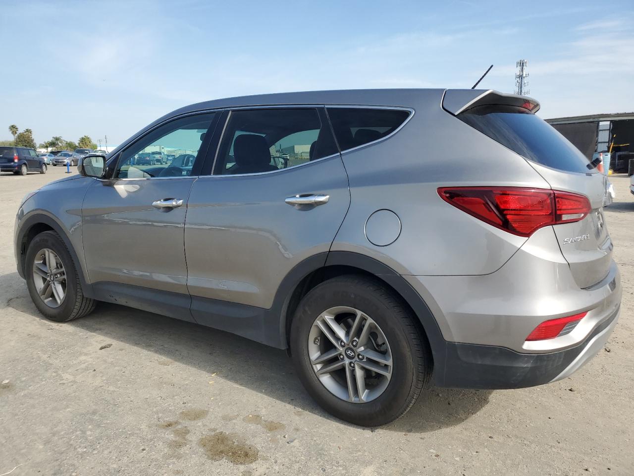2018 Hyundai Santa Fe - Image 2
