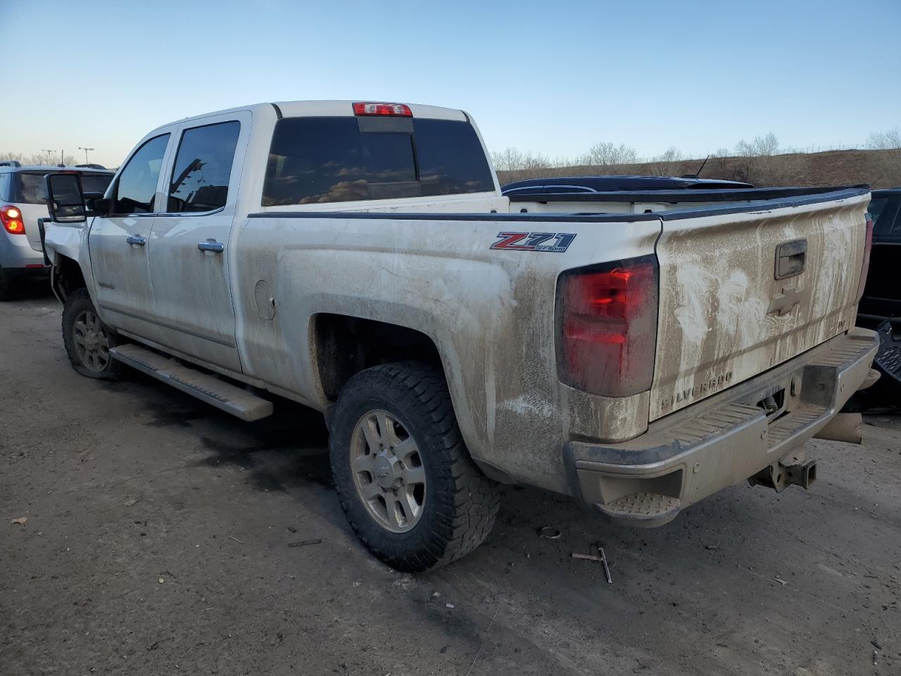 2015 Chevrolet Silverado - Image 2