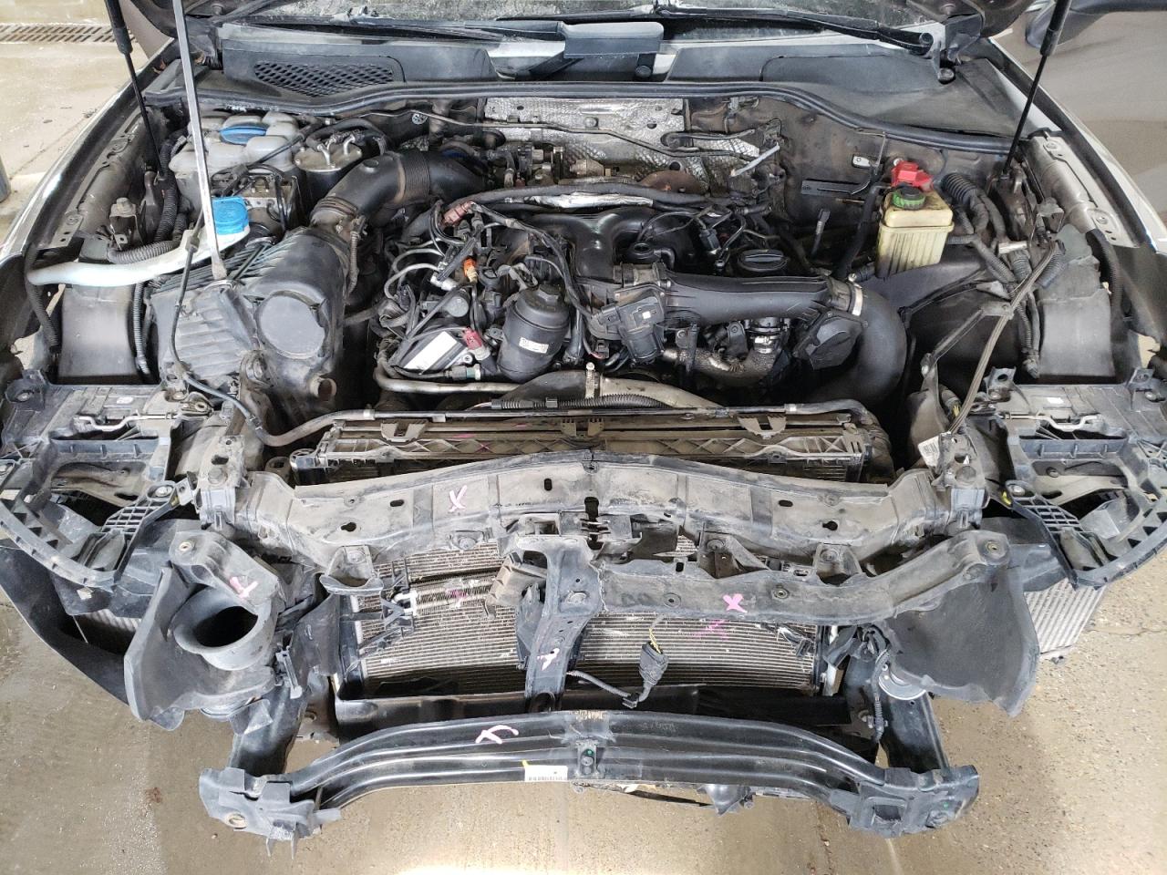 2016 Porsche Cayenne - Image 13