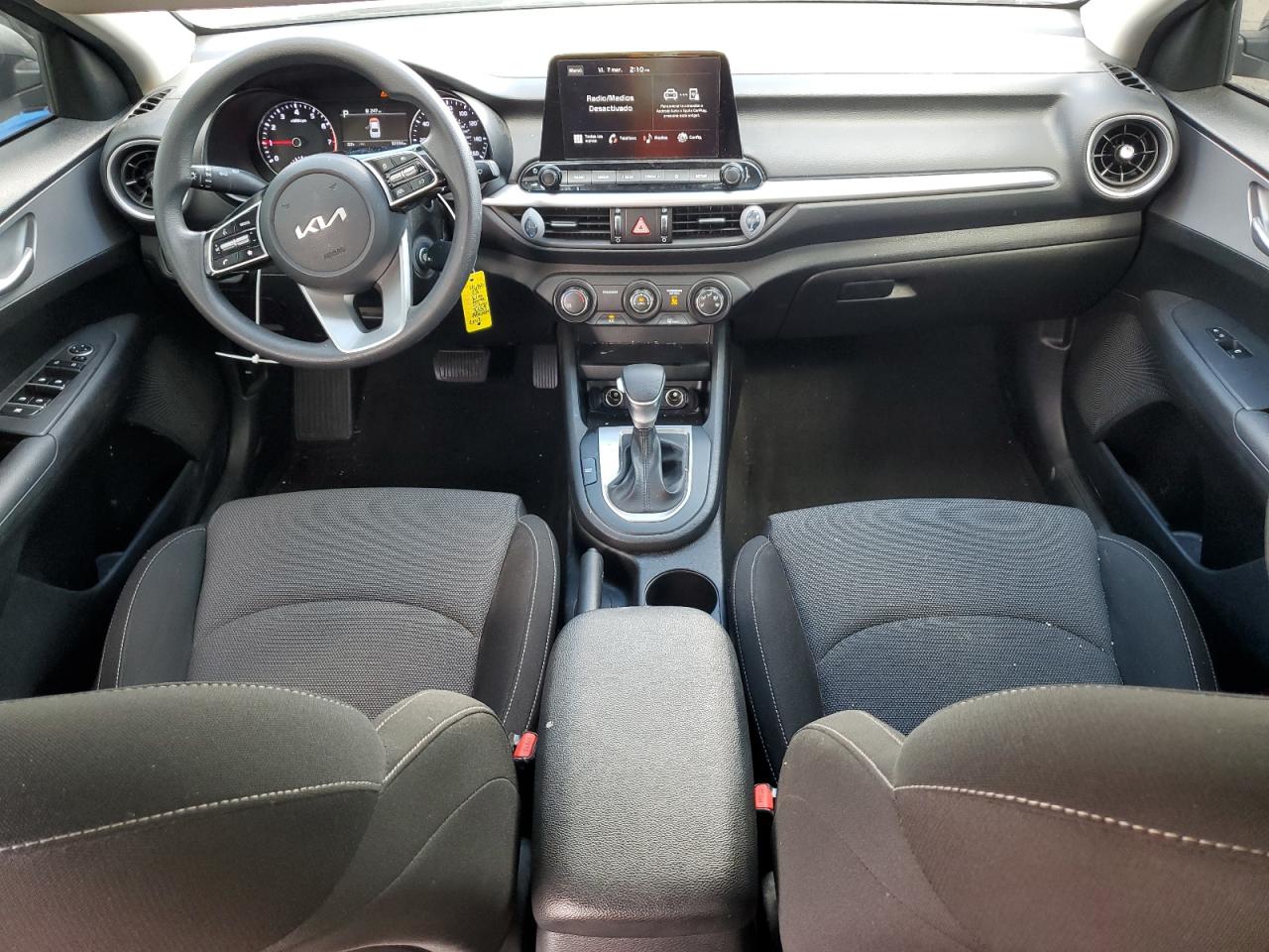 2023 Kia Forte - Image 8