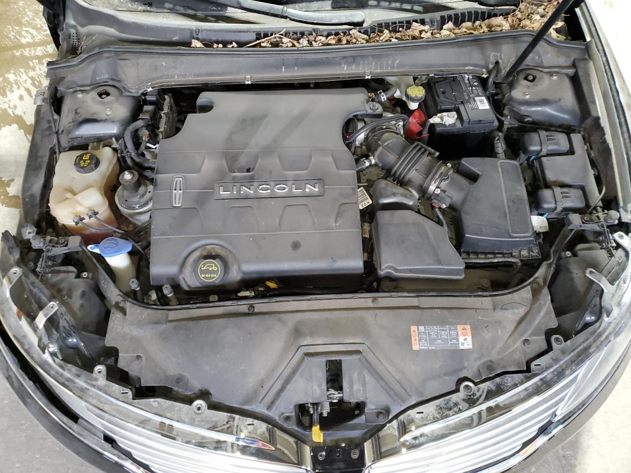 2016 Lincoln MKZ - Image 11