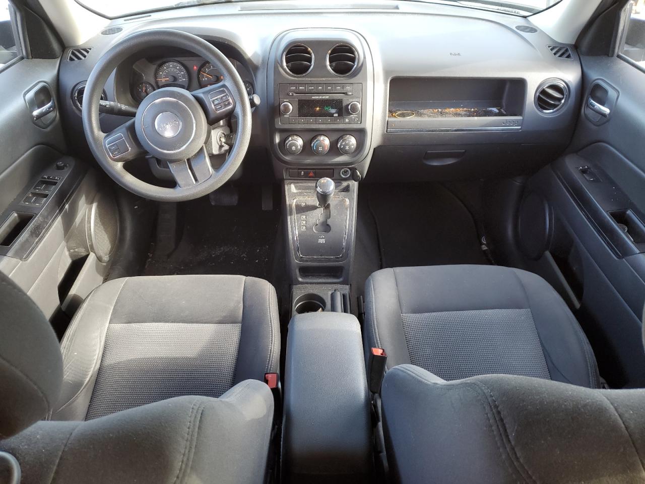 2015 Jeep Liberty (Patriot) - Image 8