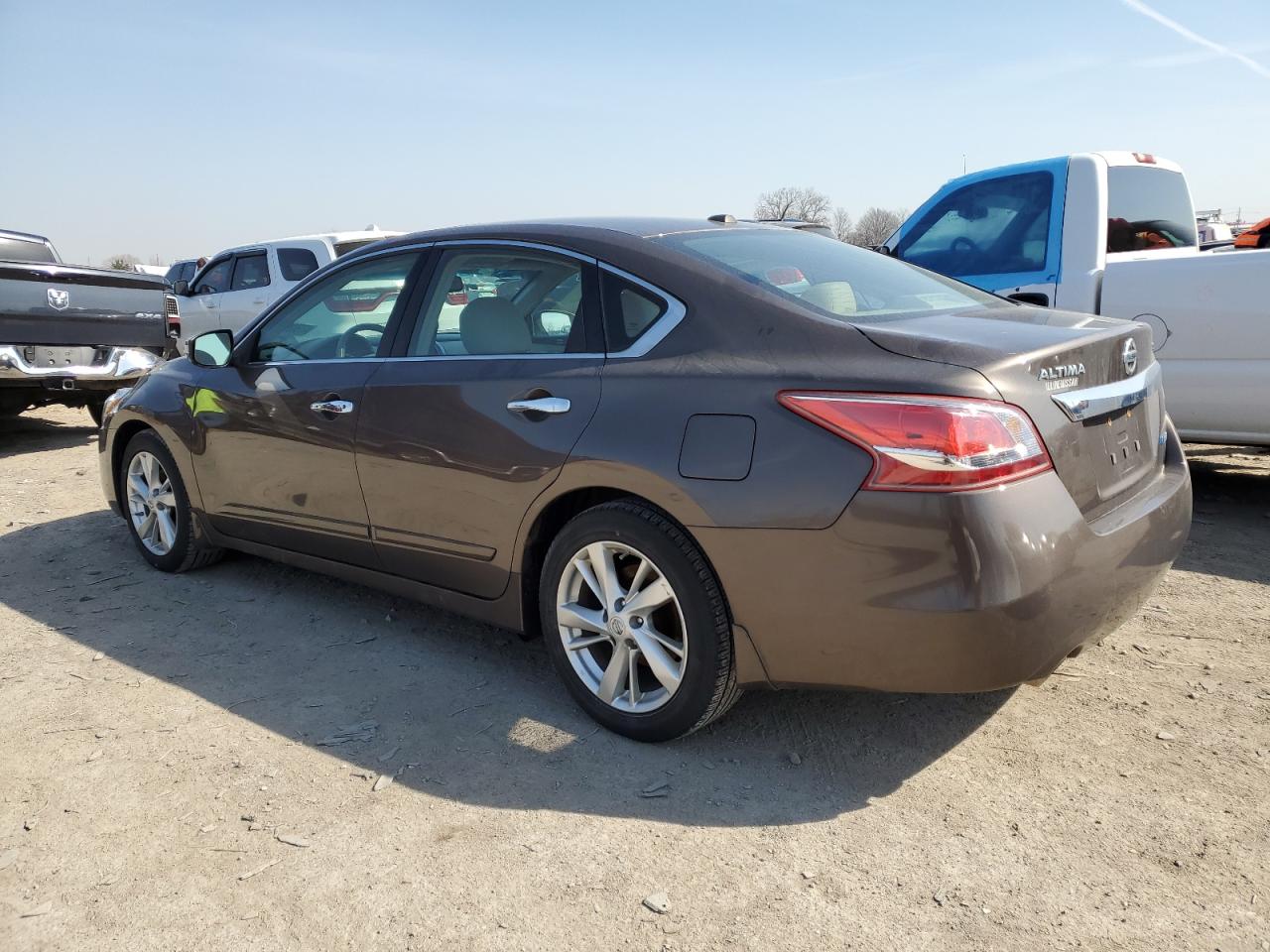 2013 Nissan Altima - Image 2
