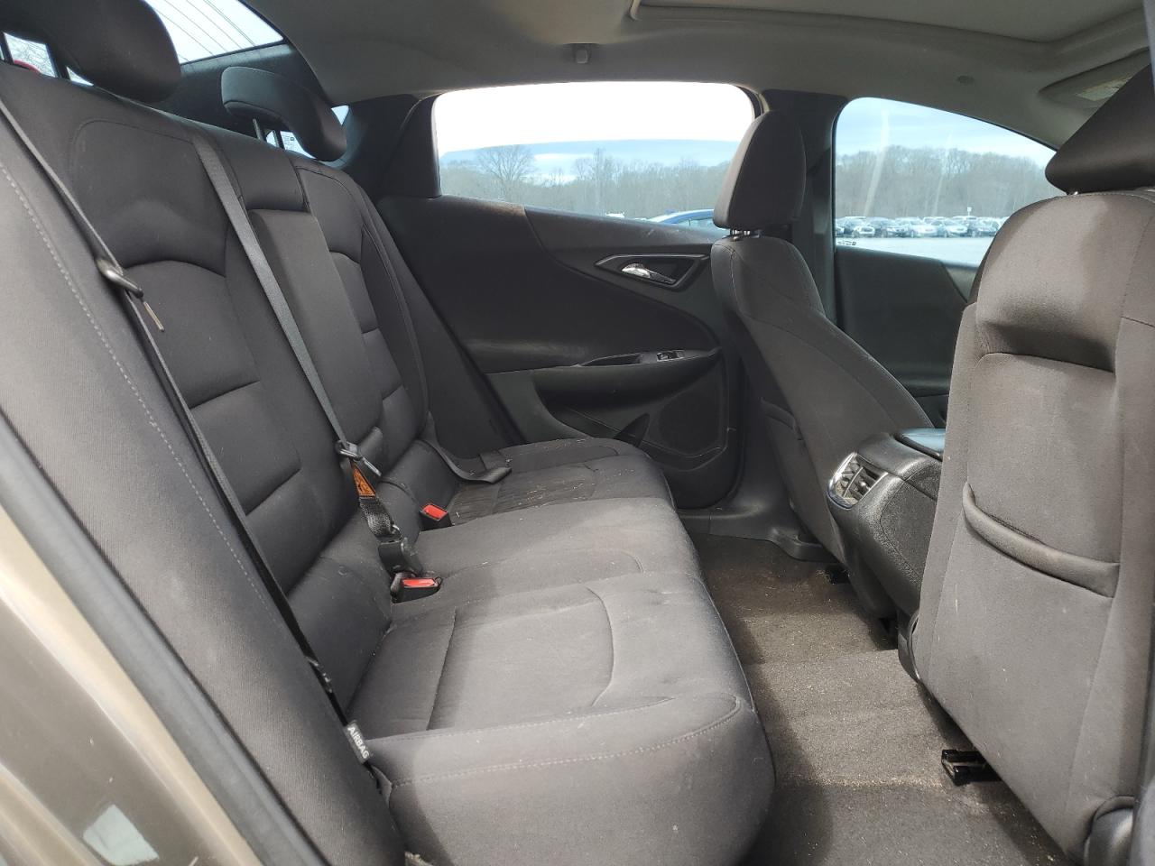 2020 Chevrolet Malibu - Image 11