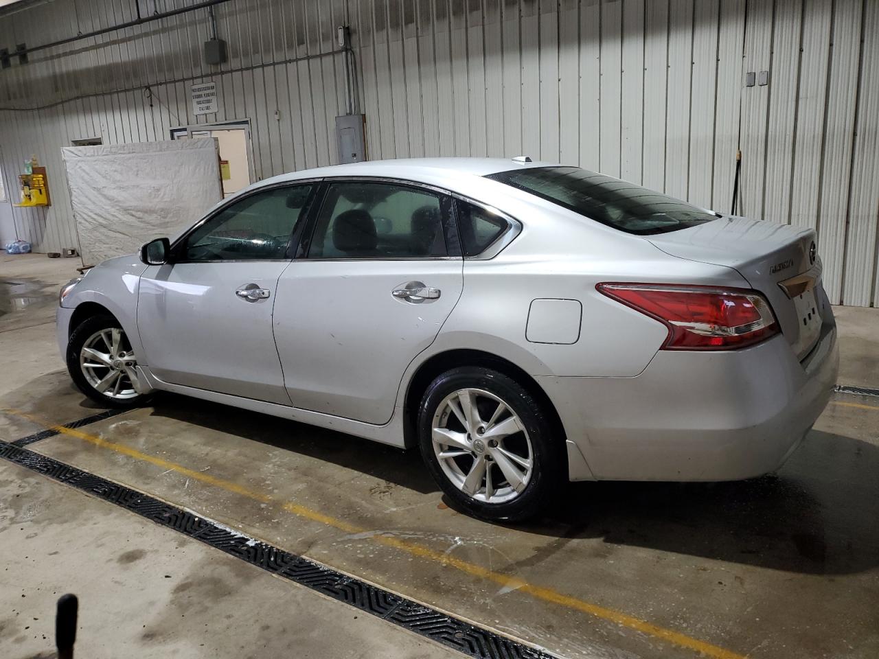 2013 Nissan Altima - Image 2
