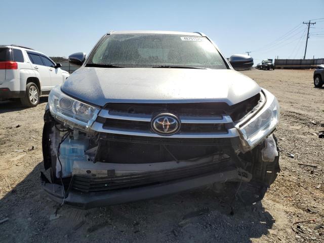  TOYOTA HIGHLANDER 2017 Silver