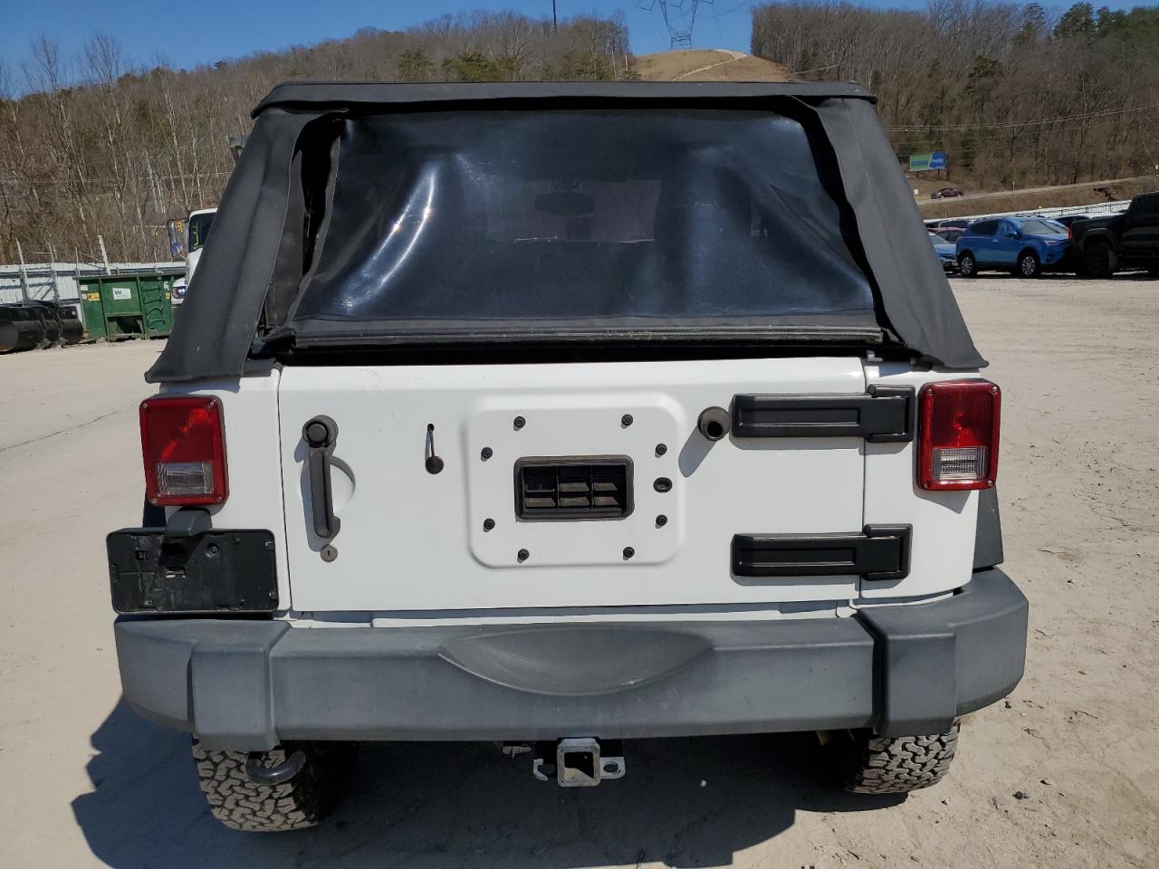 2014 Jeep Wrangler - Image 6