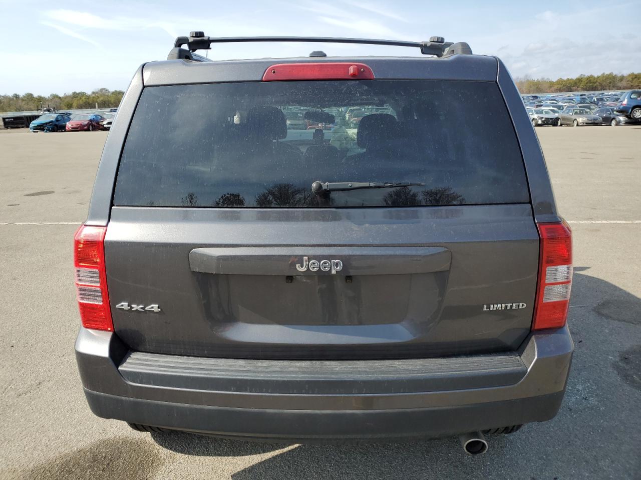 2014 Jeep Liberty (Patriot) - Image 6