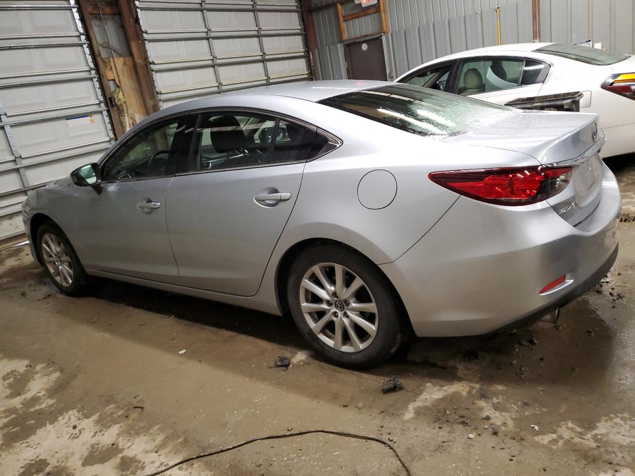 2016 Mazda 6 - Image 2