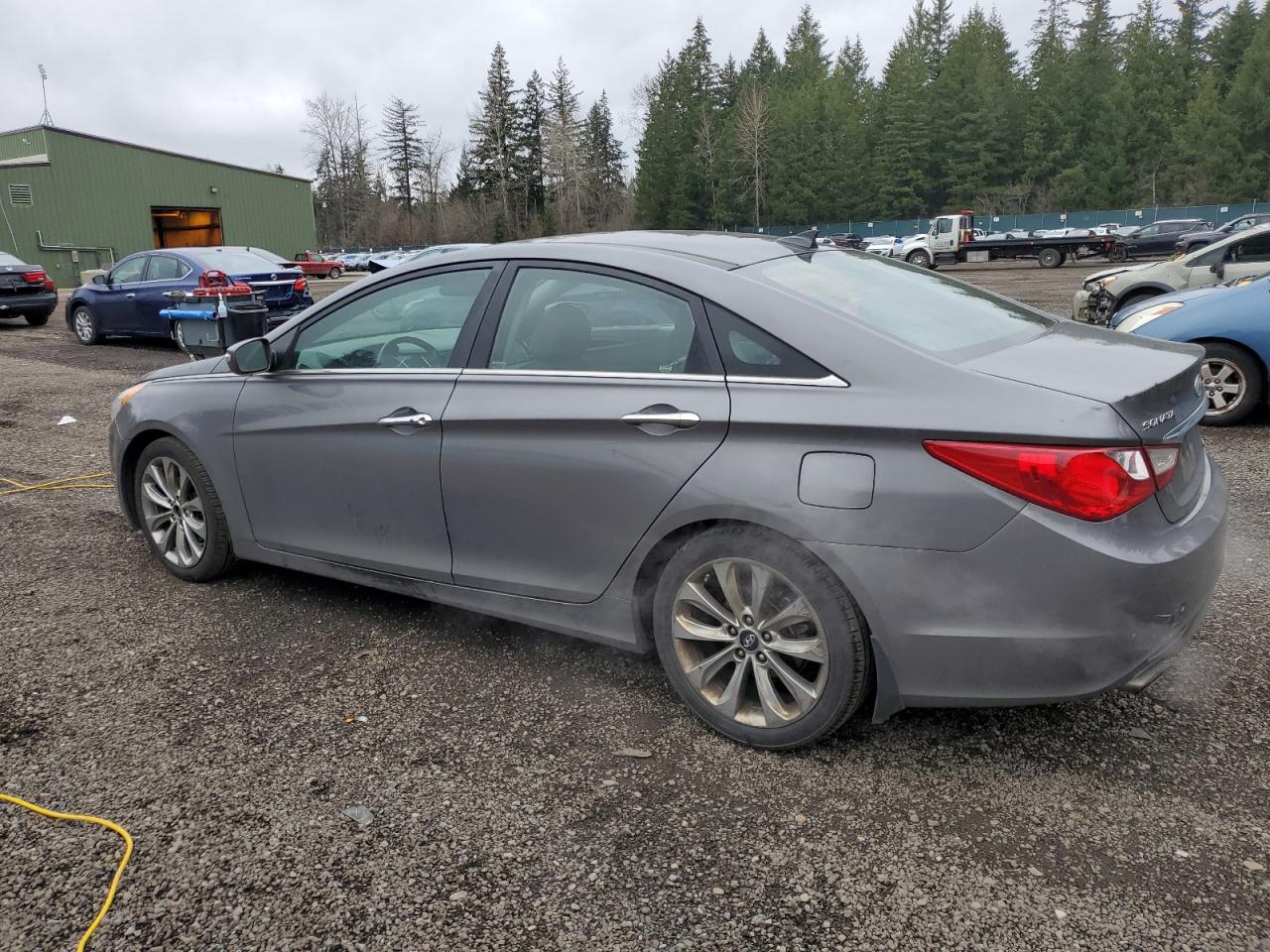 2012 Hyundai Sonata - Image 2