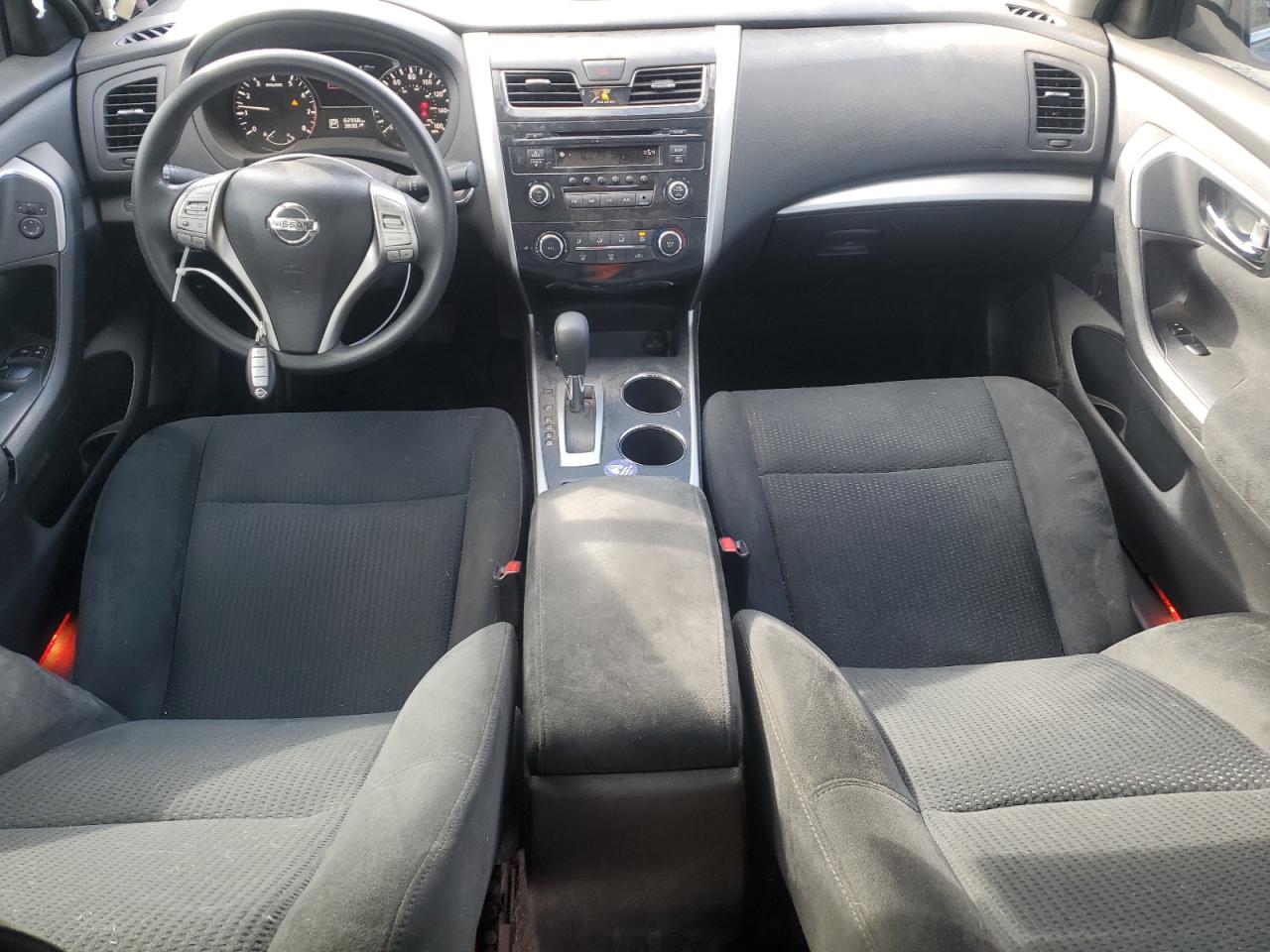 2015 Nissan Altima - Image 8