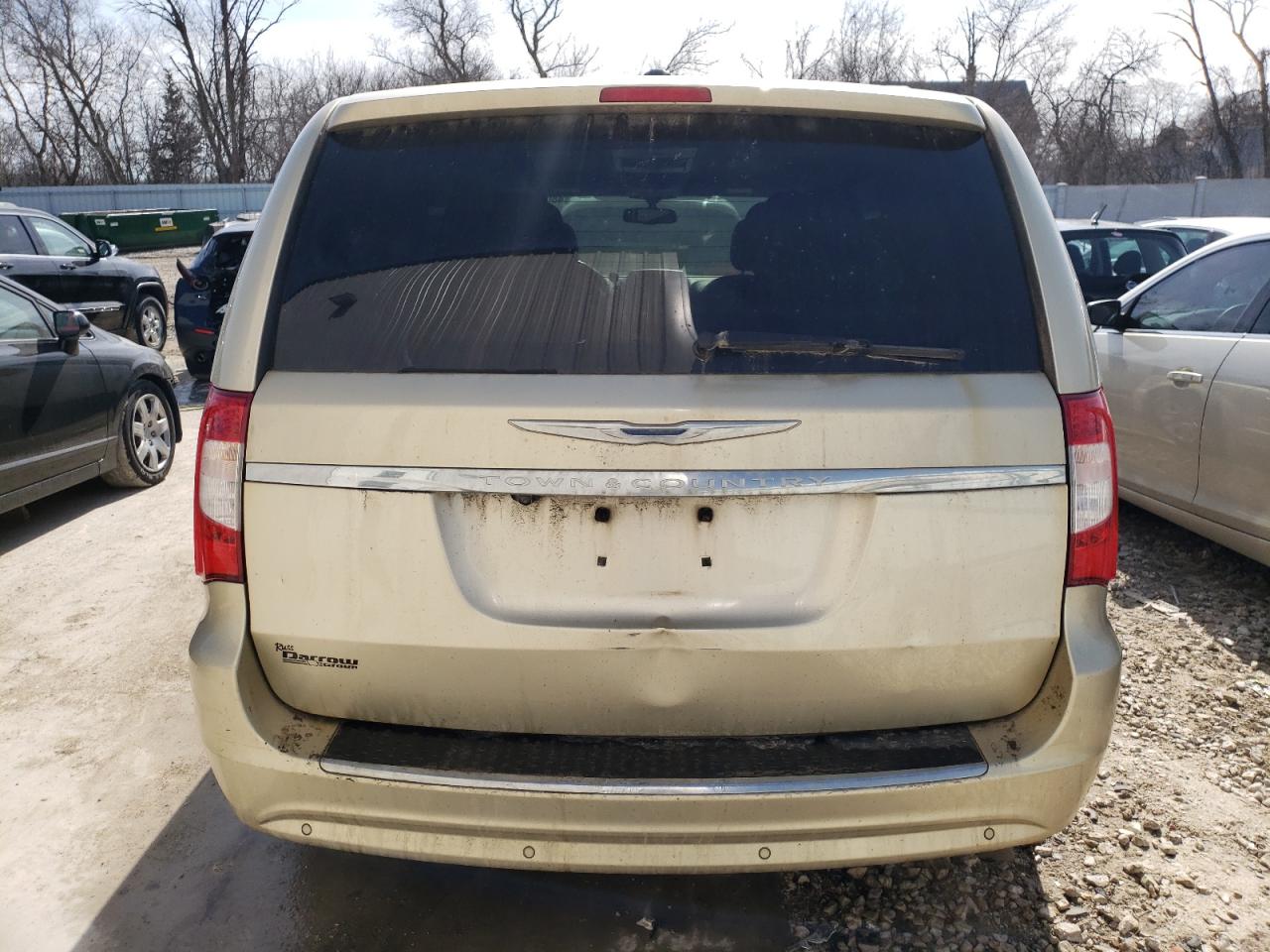 2011 Chrysler Town & Country - Image 6